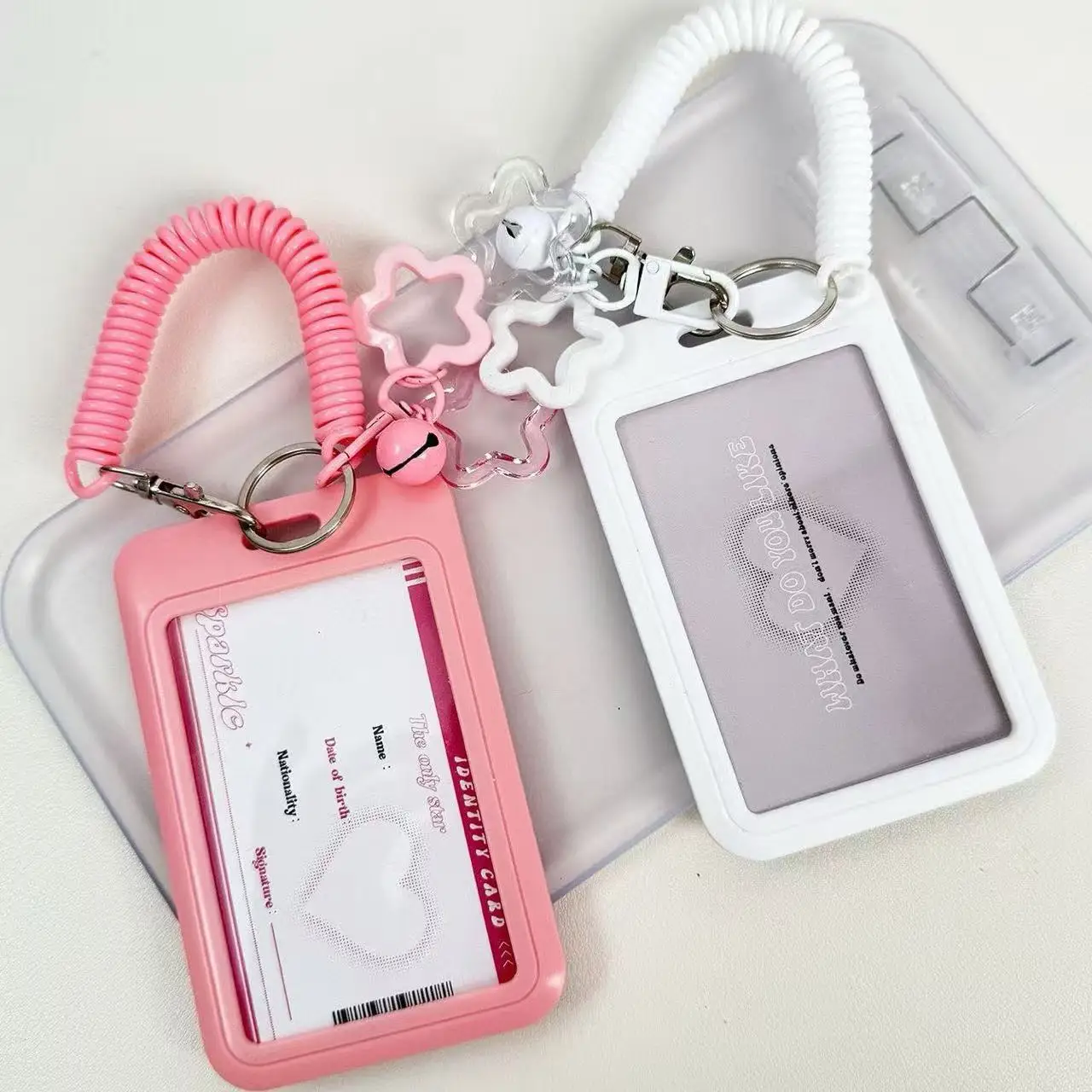 Porta-crachá retrátil com cord - Index Card Holder avaliação e preço